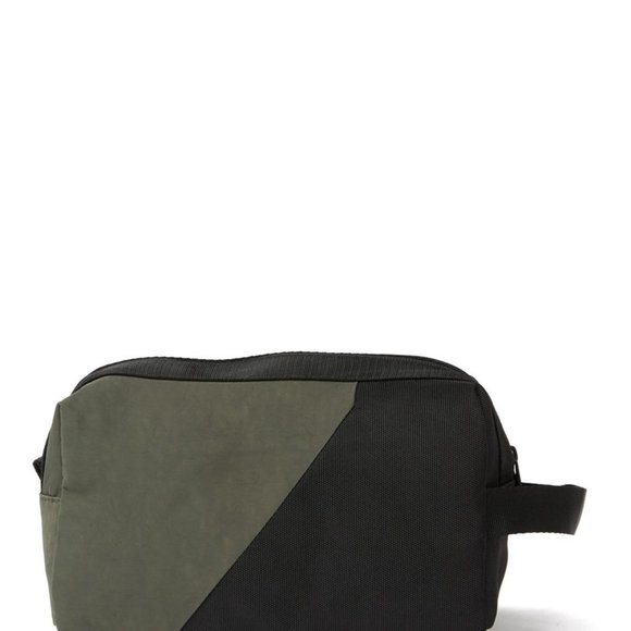 Onia Nylon Colorblock Dopp Kit - Picture 3 of 9